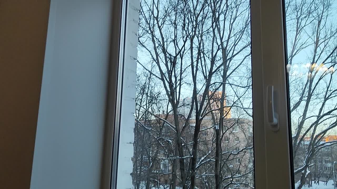 Откосы на пластиковые окна и подоконник, цвет натуральный дуб.